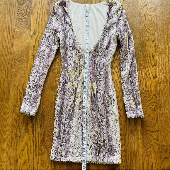 Dress The Population Lola Mini Sequin Stretch Dress in Python Gold size XXS - Picture 13 of 14